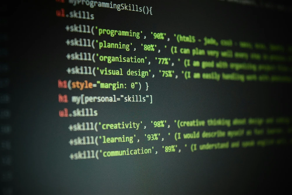 Broncode met gestructureerde softwarefuncties op een scherm.